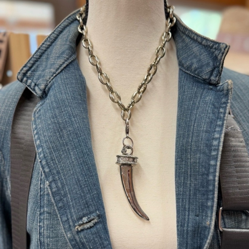 Silver Chain Necklace with Horn Pendant adorned with Swarovski crystals